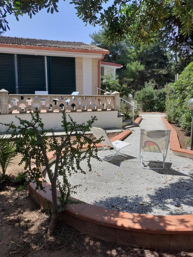 Villetta Dei Fiori, Vicino Spiaggia Di Punta Pizzo Gallipoli Luaran gambar